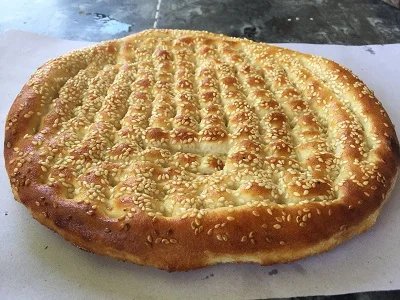 Special Roghni Naan